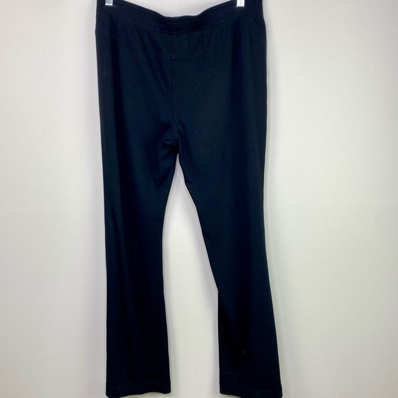 Chico’s Black Stretch knit pull on fit and flare pants size 1 or size medium - Picture 8 of 11